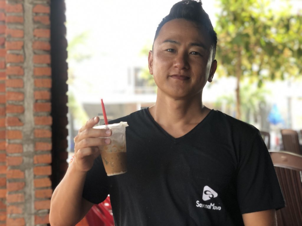 朝のベトナムコーヒーとSayama