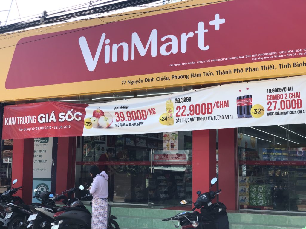Vinmart Plus, a convenience store in Vietnam