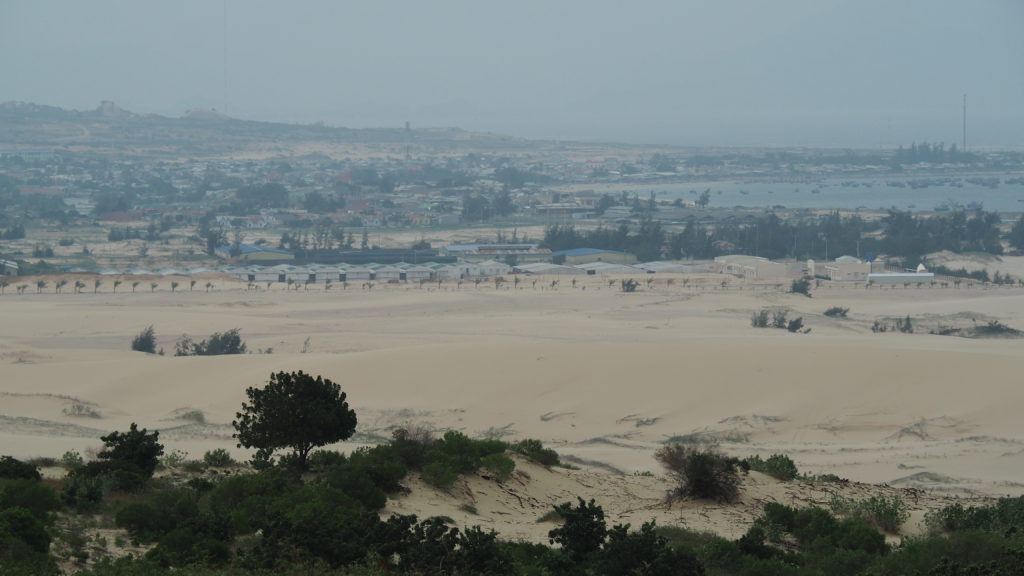 ニントゥアン省の砂丘地帯